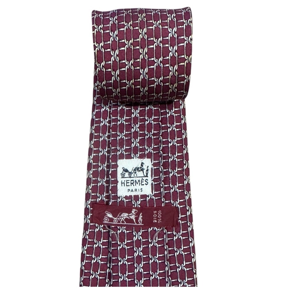Hermes Men's Tie Chain Links Burgundy & White Silk 772 UA 3.25" (W) x 57.75" (L)